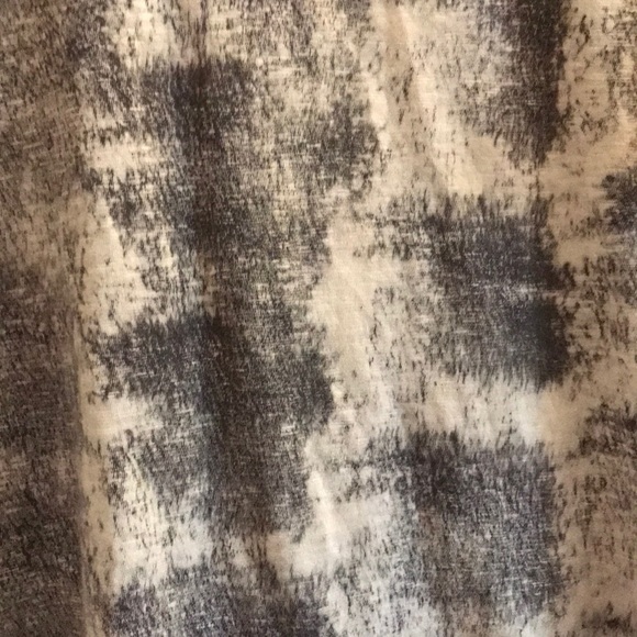 American Eagle Printed T-Shirt - Picture 2 of 4